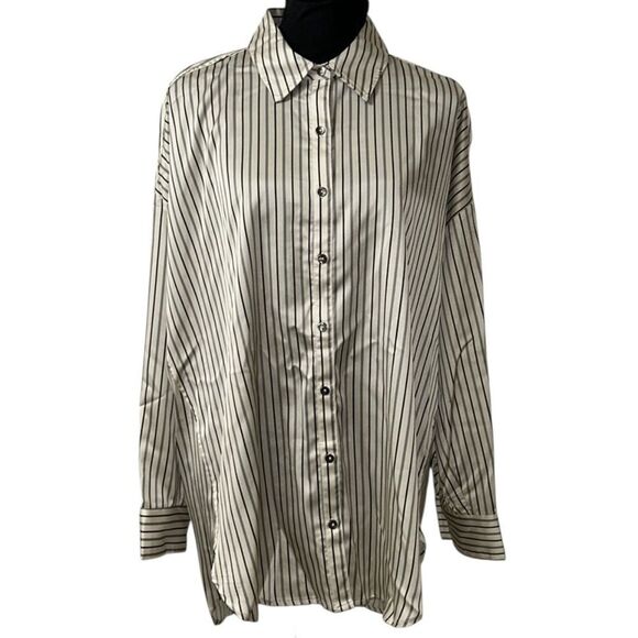 Adrienne Landau Stripe Satiny Button Down Shirt(Size Medium) - Picture 2 of 9